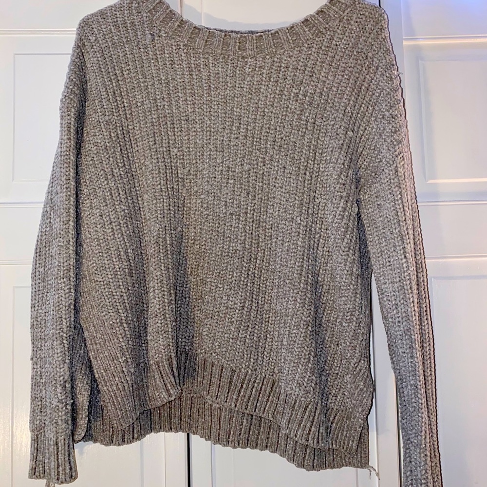 aerie sweater, few picks in the front but not bad.